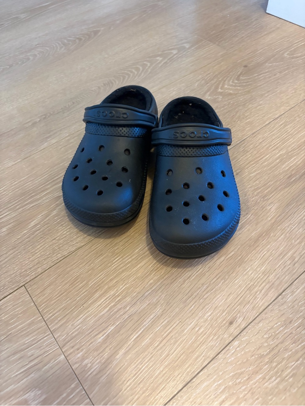 CROCS Classic Clogs in Black